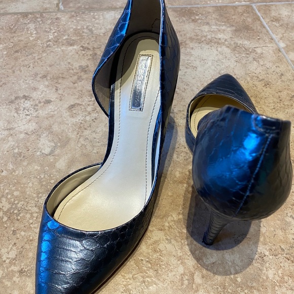 BCBG Generation Shoes in Size 9M/39 - Picture 11 of 16